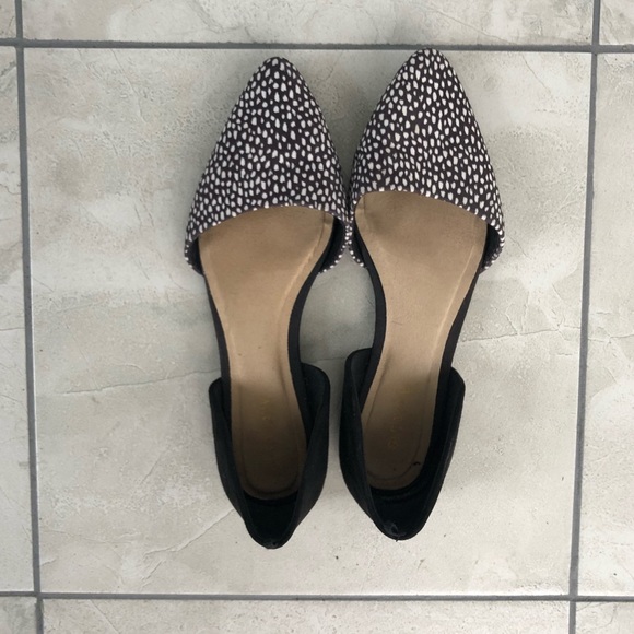 Black and white faux suede flats - Picture 3 of 3